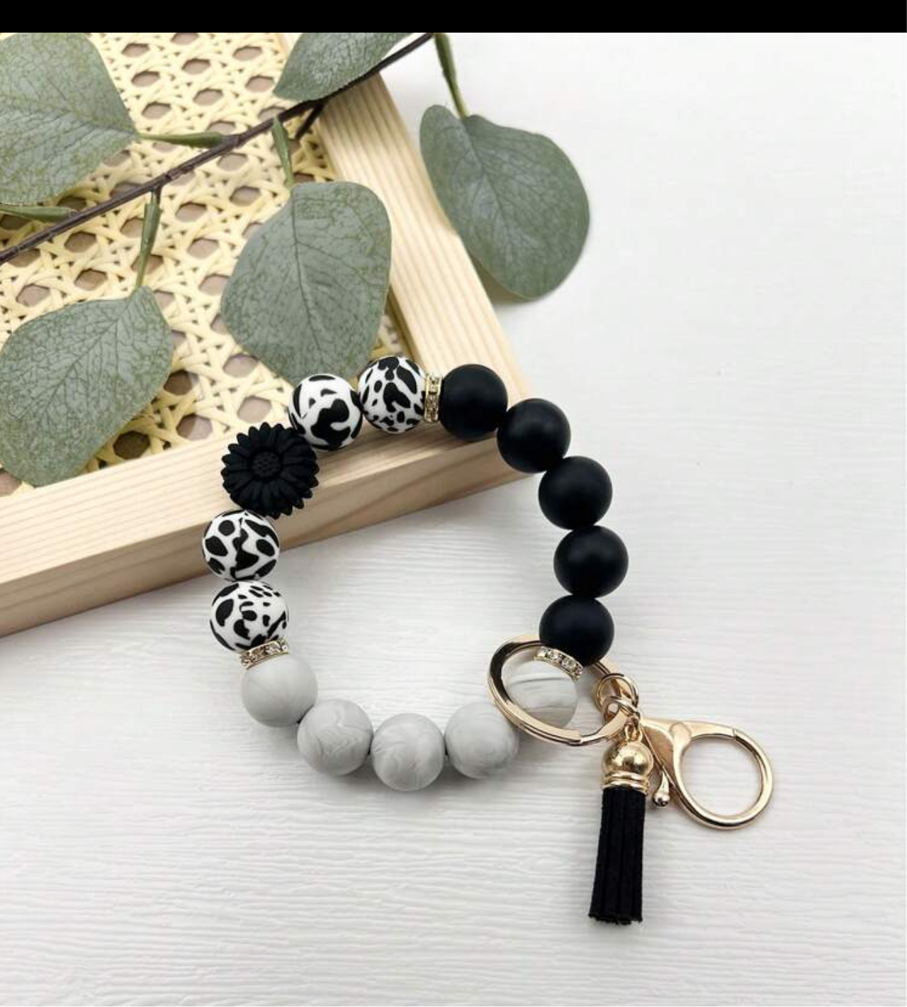 Daisy & Cow Print Round Silicone Keychain